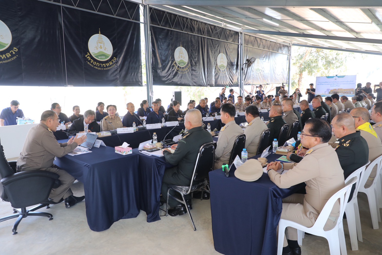 title - วันที่ 14 มกราคม 2569 ส.ป.ก. เข้าร่วมพิธีเปิดสำนักงานฯ พร้อมมอบเอกสารสิทธิ์ การใช้ประโยชน์ที่ดิน (ส.ป.ก.) และประชุมการติดตามการดำเนินงานตามแผนปฏิบัติการพัฒนาพื้นที่สถานีวิจัยการเกษตรและพัฒนาโครงการหลวงโนนดินแดง ณ จังหวัดบุรีรัมย์